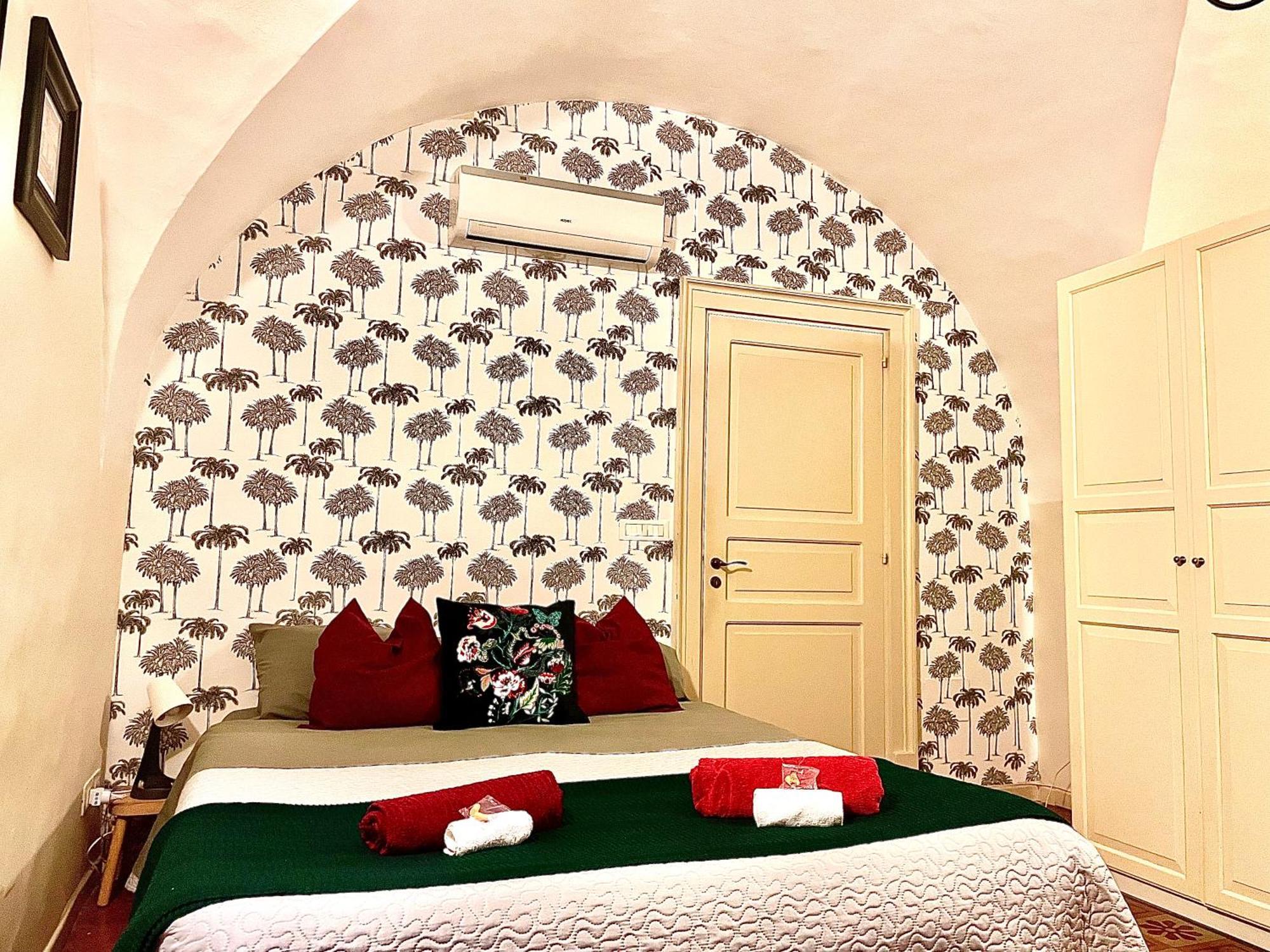 Dream Home - Lovely Space In The Heart Of Катания Екстериор снимка